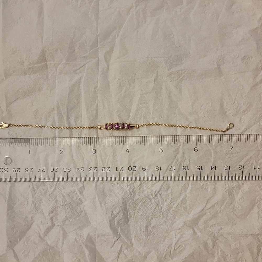 Elegant Gold and Ruby Bracelet